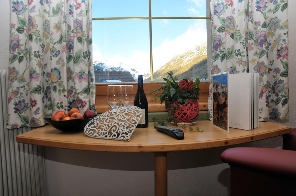 Pension Belvedere Galtür Kamer foto
